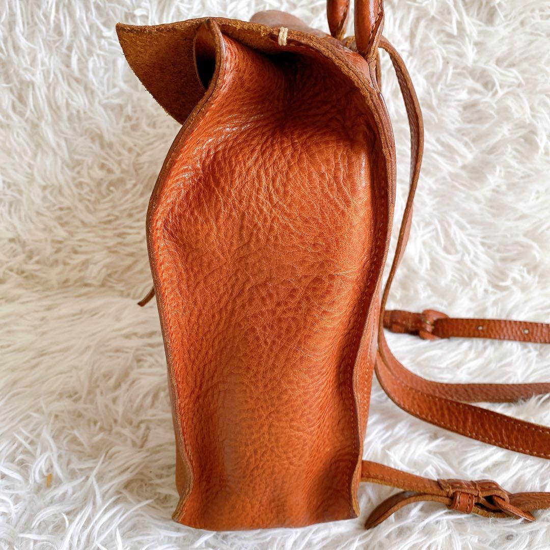 genten ゲンテン 封筒型 リュック レザー キャメル　ブラウン