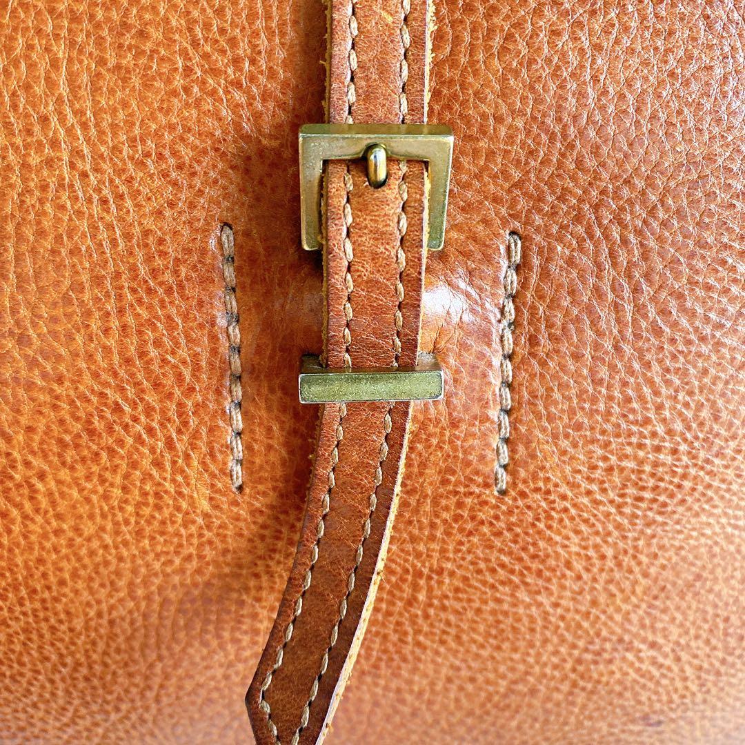 genten ゲンテン 封筒型 リュック レザー キャメル　ブラウン