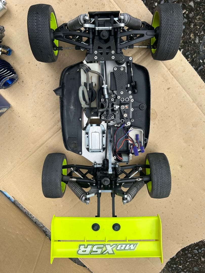 インファーノMBX5R ラジコンカー OS MAX28ZXエンジン付き ホビー