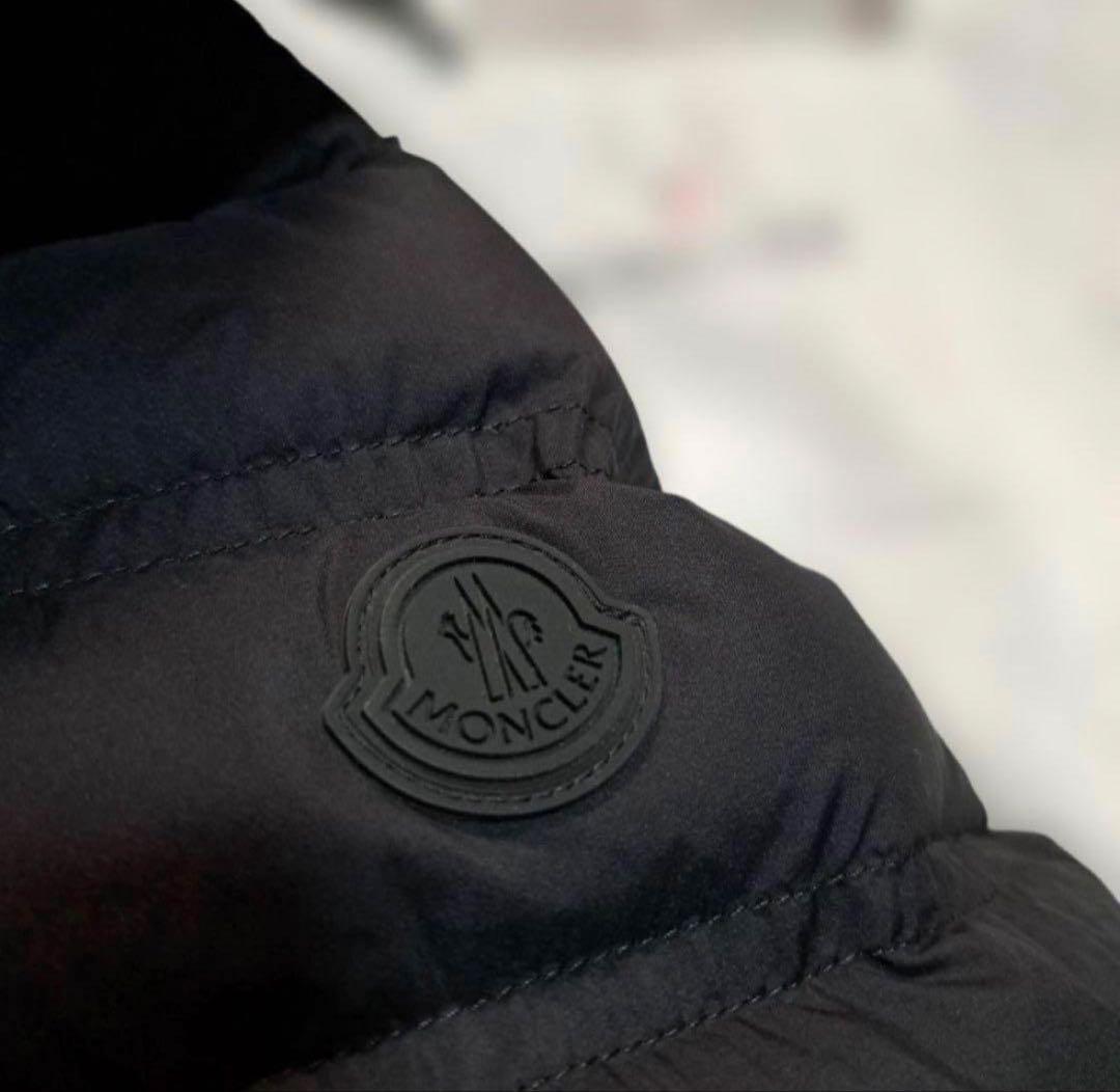 モンクレール　ARROUX ブラック　サイズ1 23〜24秋冬モデル【即購入可】