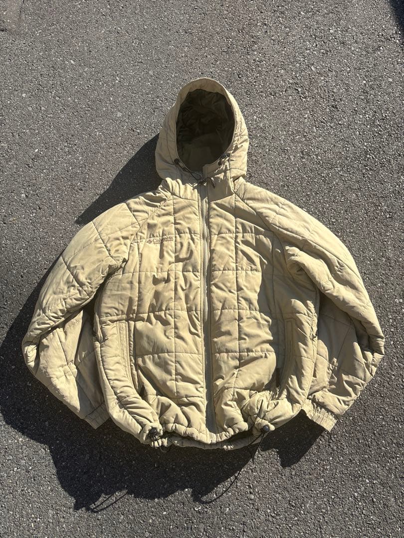 Columbia hooded puffer jacket テック ベージュ