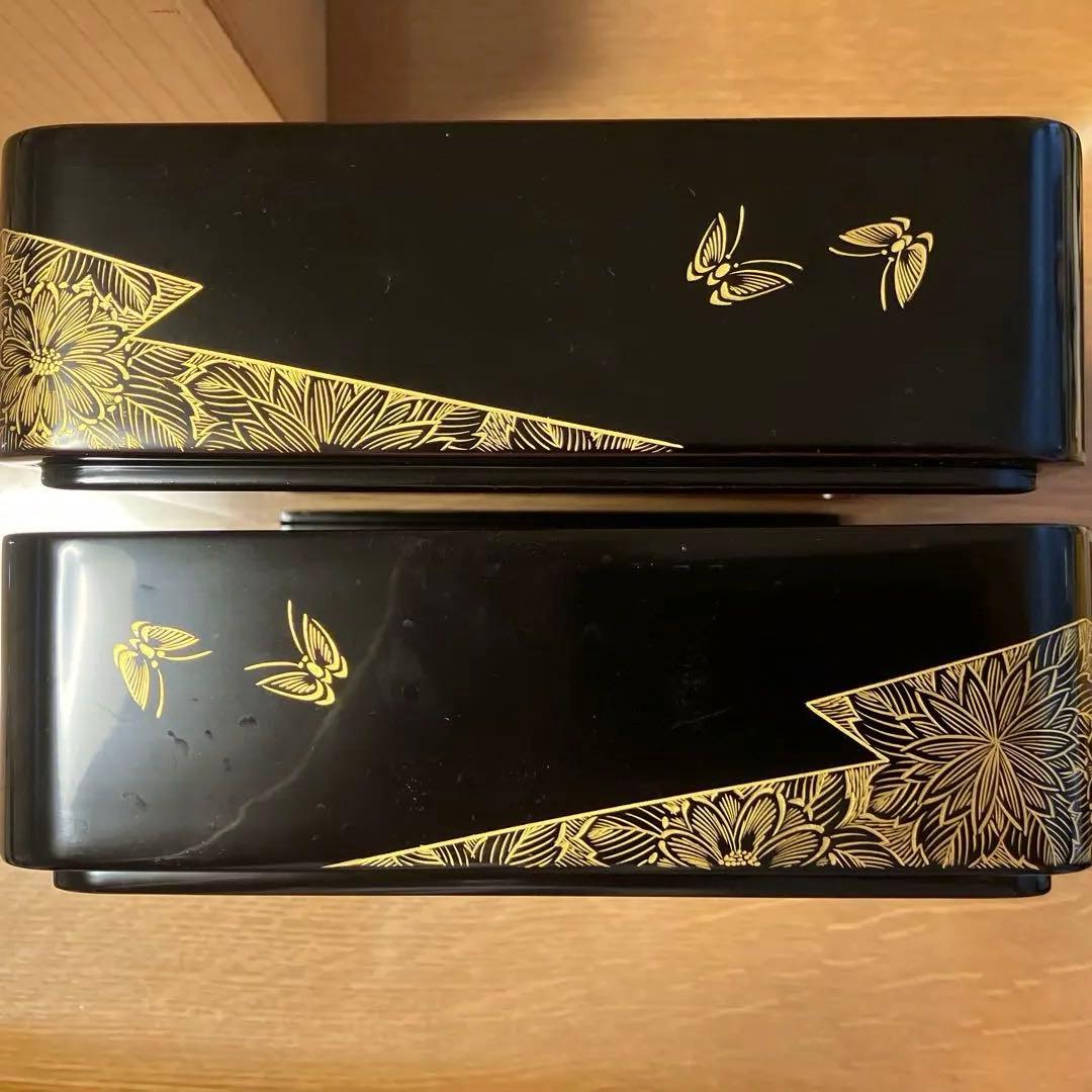 宮*子様 【ほぼ新品】輪島塗 漆器 重箱 二段 黒 金色蝶模様