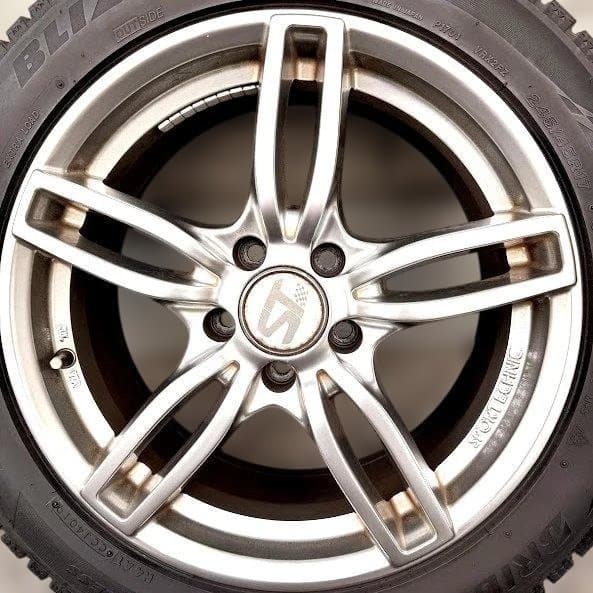 ソ*ル様 スタッドレス 245/45/R17 BLIZZAK VRX2 W213