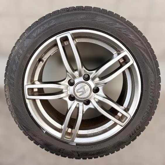 ソ*ル様 スタッドレス 245/45/R17 BLIZZAK VRX2 W213