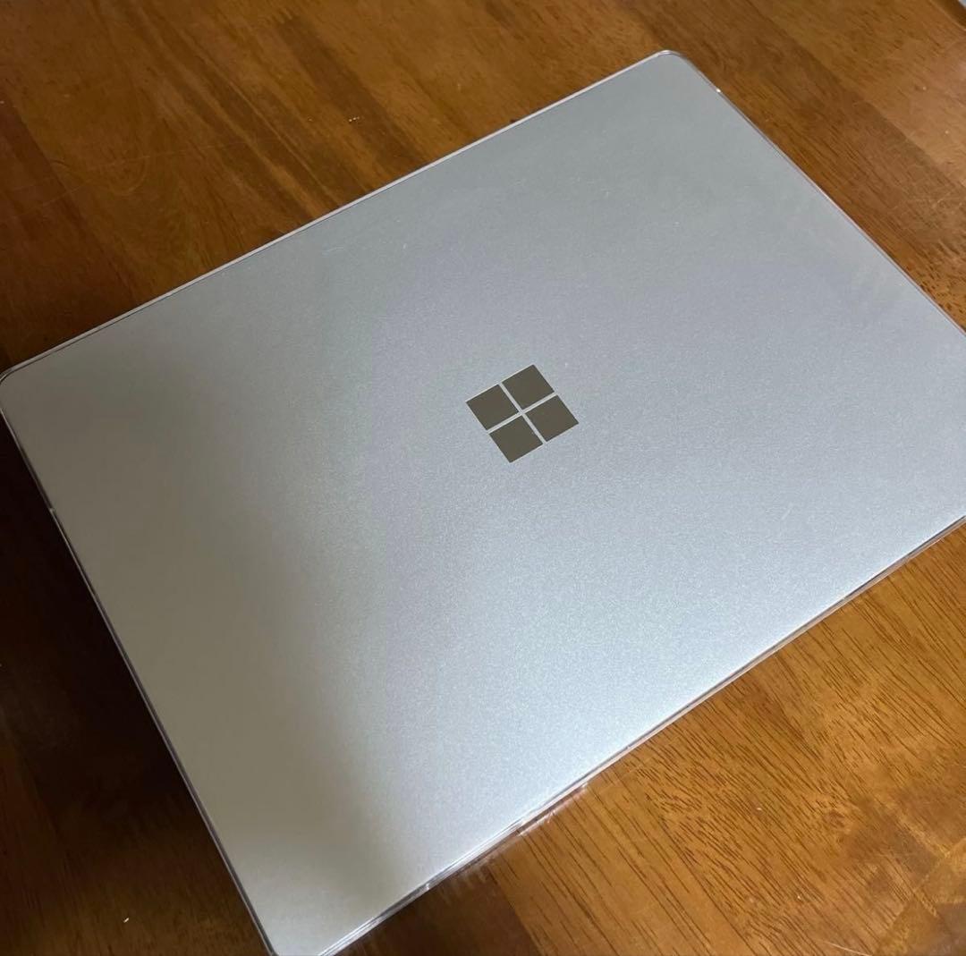 Microsoft Surface Laptop Go 3シルバー