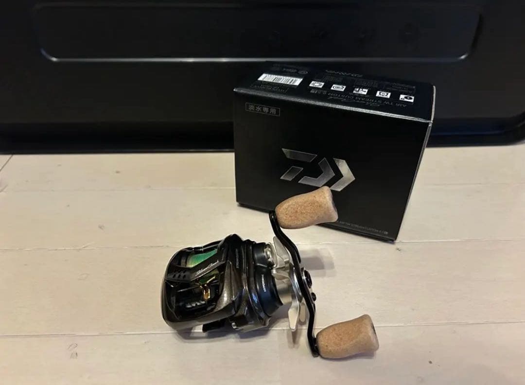 リール DAIWA SilverCreek 8.5L
