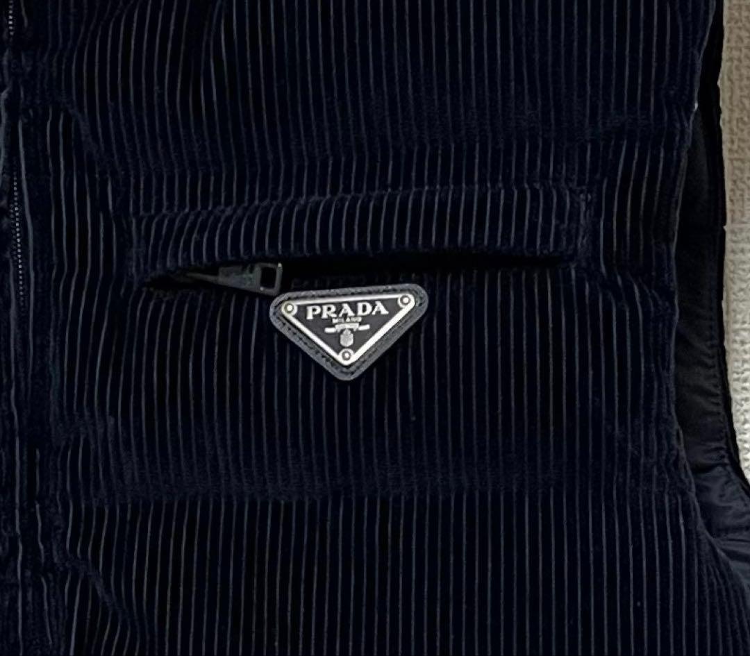 PRADA ダウンベスト コーデュロイ 黒 46 M 三角ロゴ