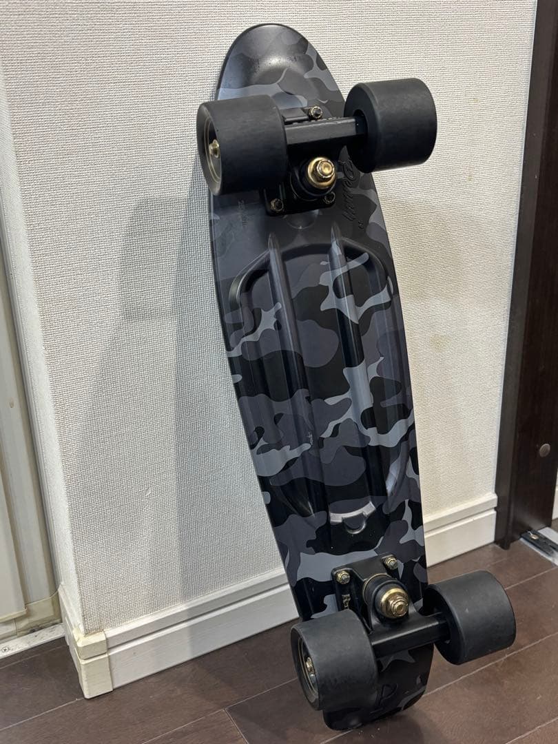 Penny 22インチ 日本限定 ペニー 黒×金×カモフラ スケボー クルーザー