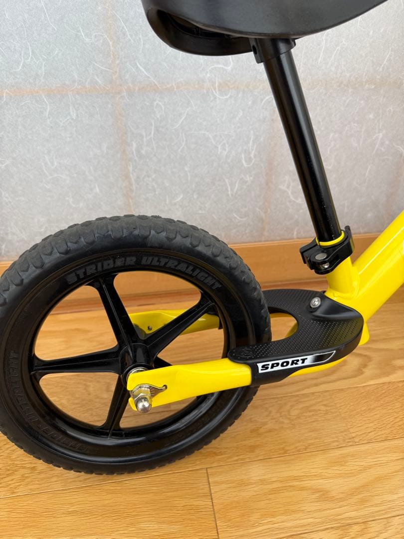 ダーン様⭐︎ストライダー スポーツ 12インチ 黄色 ヘルメット付き