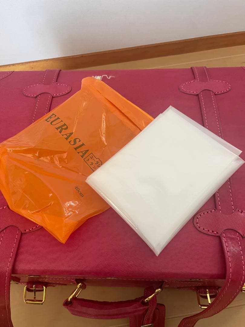 スーツケース　ピンク 合成皮革 23L