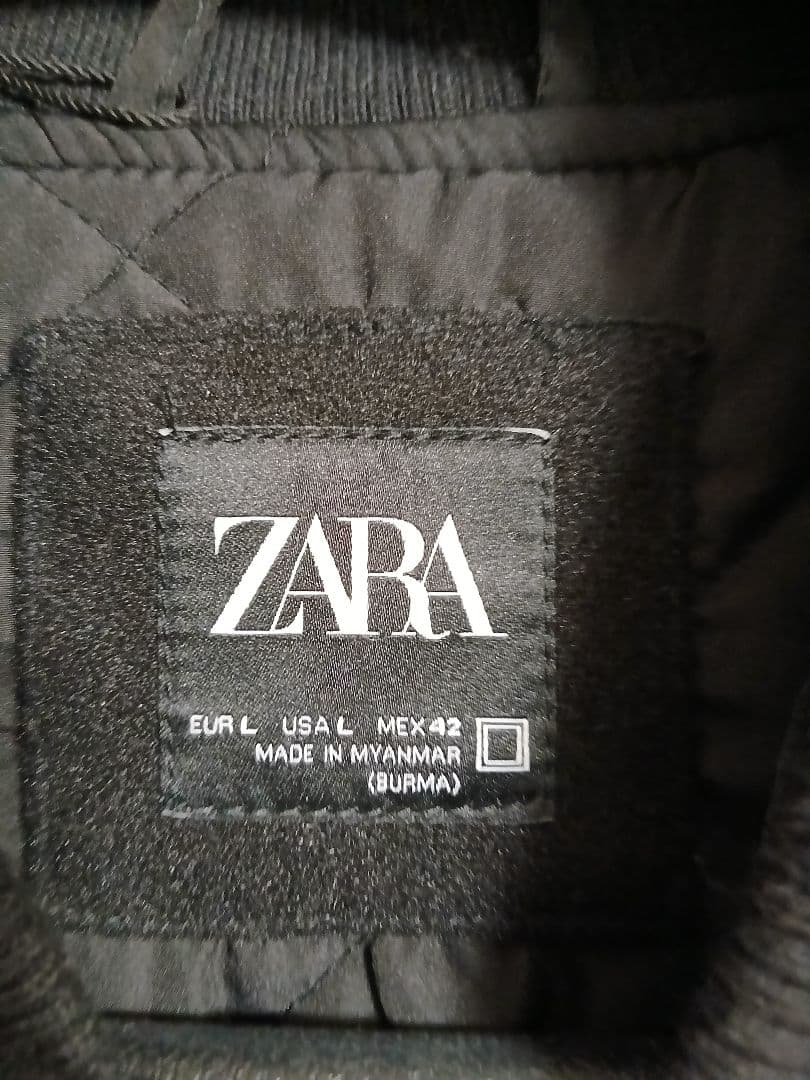 ZARA ブラック スタジャン L
