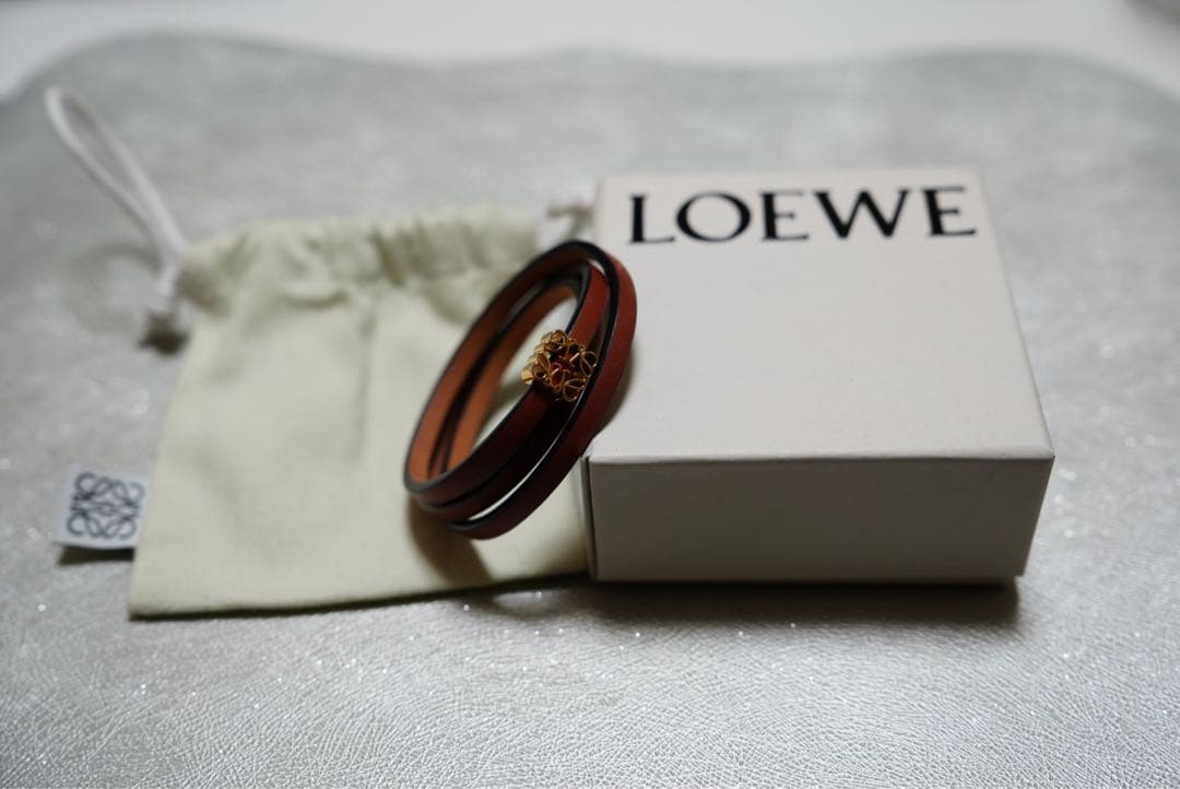 LOEWE ロエベ レザー ツイスト バングル タン