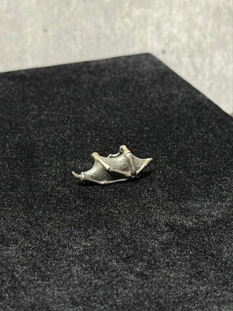 【即購入OK‼️非売品】Bloody Mary コウモリデザイン イヤーカフ片耳