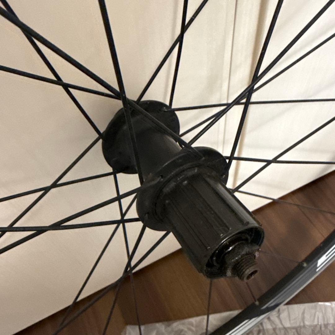 Shimano WH-RS010 700c クリンチャー ホイール