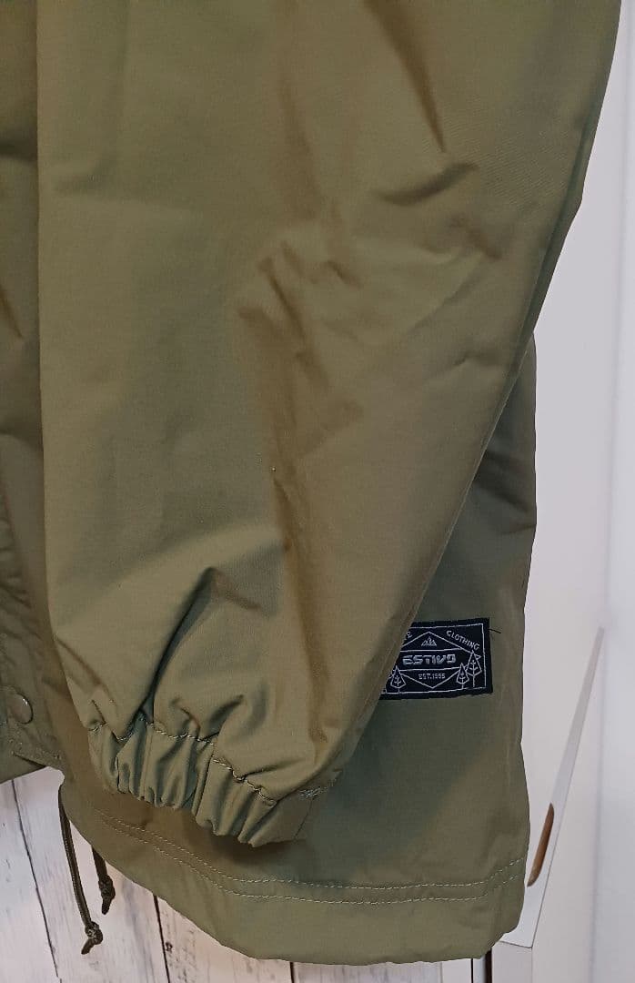 美品⭐廃盤人気商品⭐エスティボ コーチジャケット カーキ スノボ Mサイズ