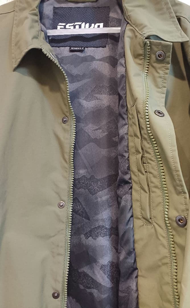 美品⭐廃盤人気商品⭐エスティボ コーチジャケット カーキ スノボ Mサイズ