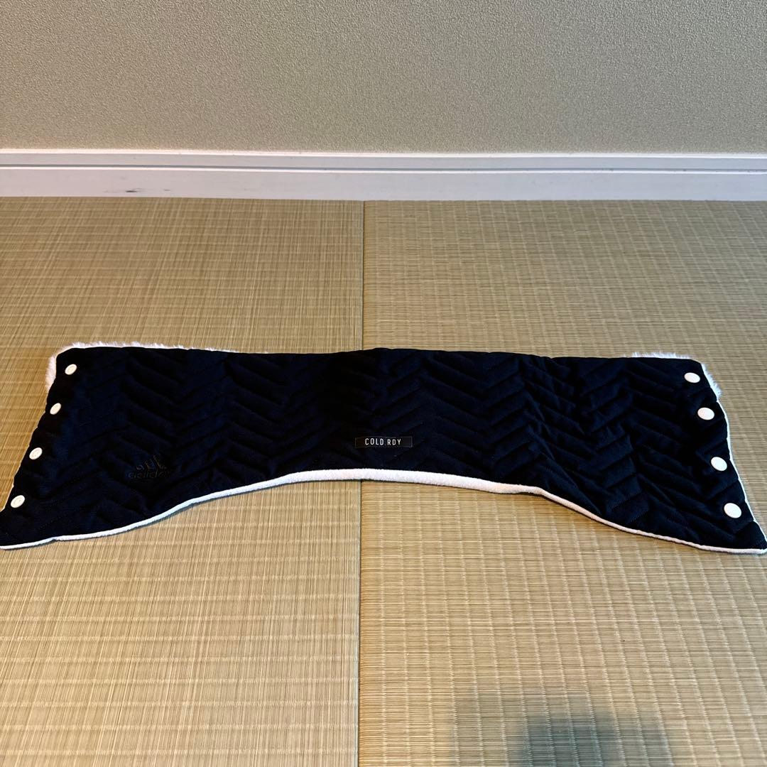 adidasゴルフ冬用スカート、キャップ、ネックウォーマーお得な3点セット