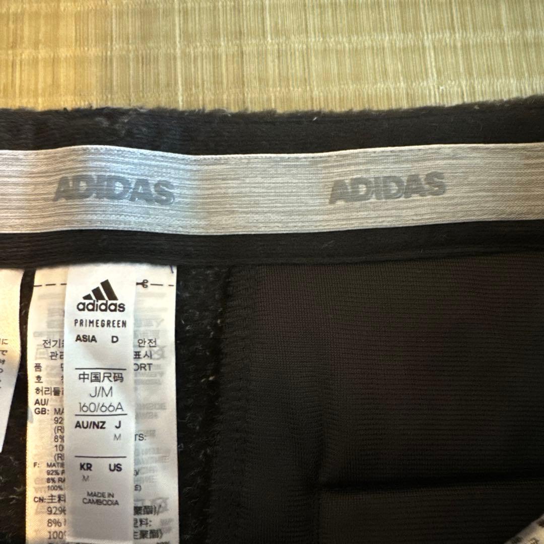 adidasゴルフ冬用スカート、キャップ、ネックウォーマーお得な3点セット