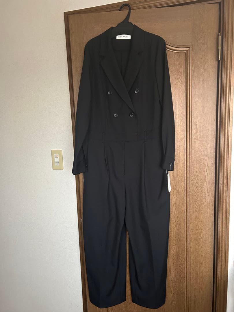 新品タグ付き　ウィムガゼット【THE PAUSE】テーラーカラージャンプスーツ