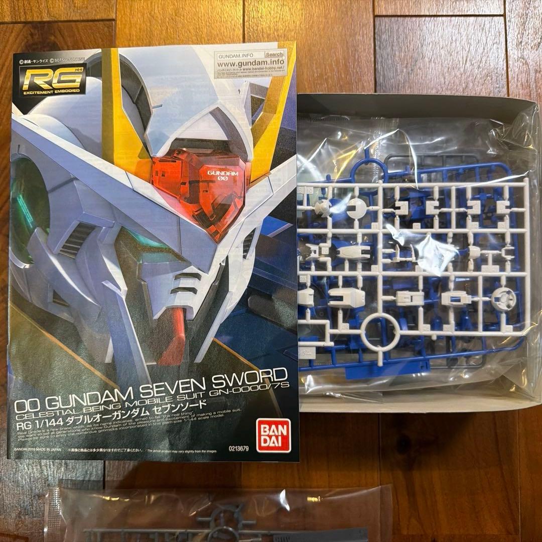 RG ダブルオーセブンソード＆／G武装パーツ付属 未組み立て