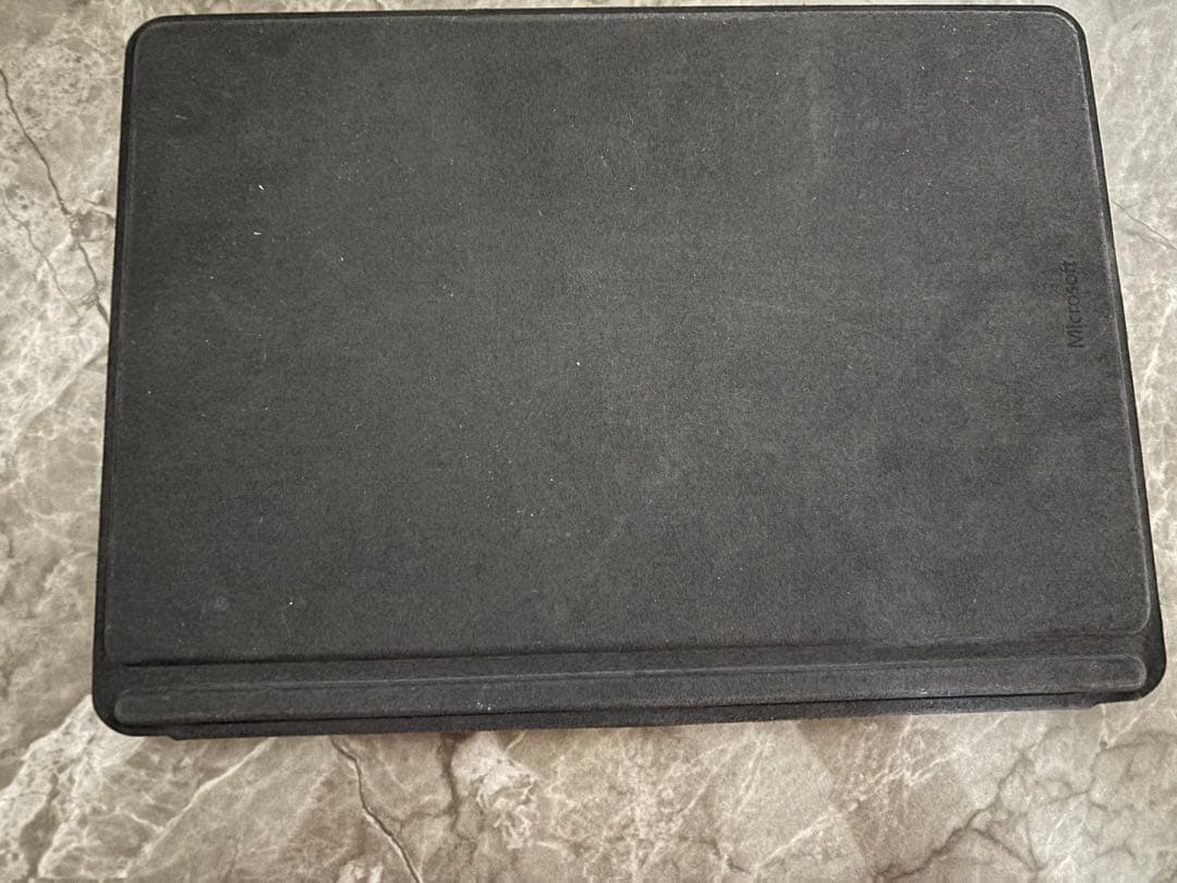【美品】Surface Go 2 /Office付/タイプカバー＆アダプター付き