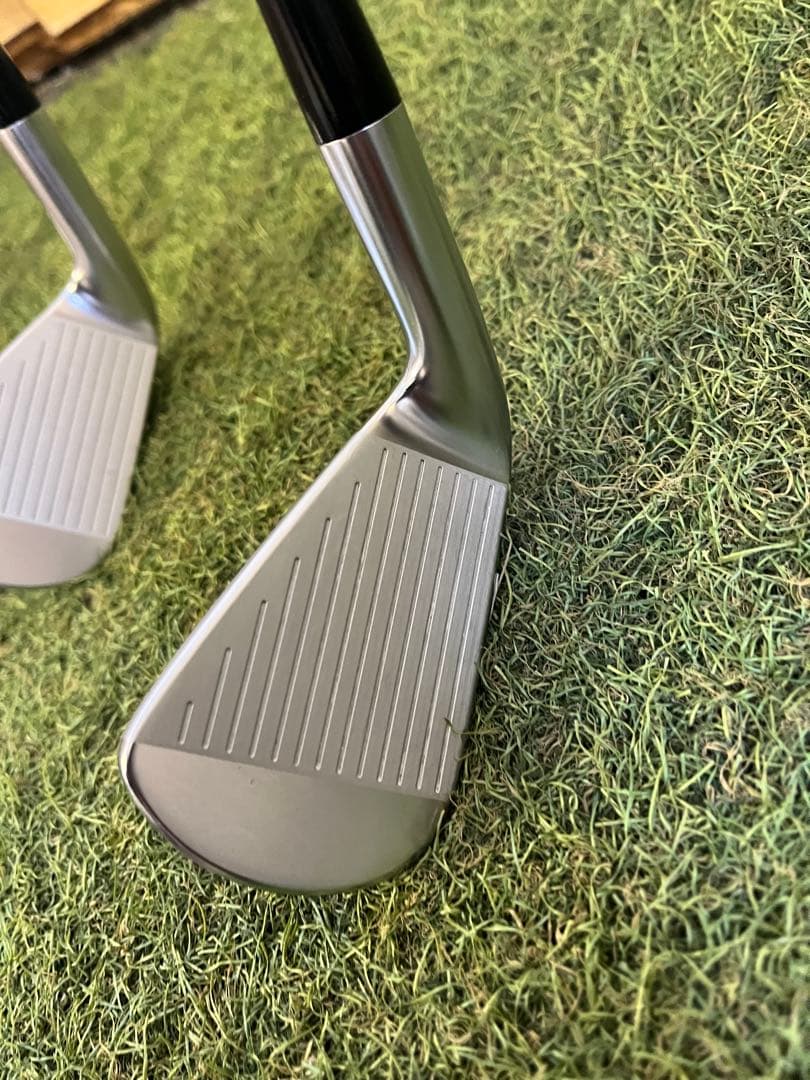 美品　ZXi7 アイアン　DG105 S200 PW~6