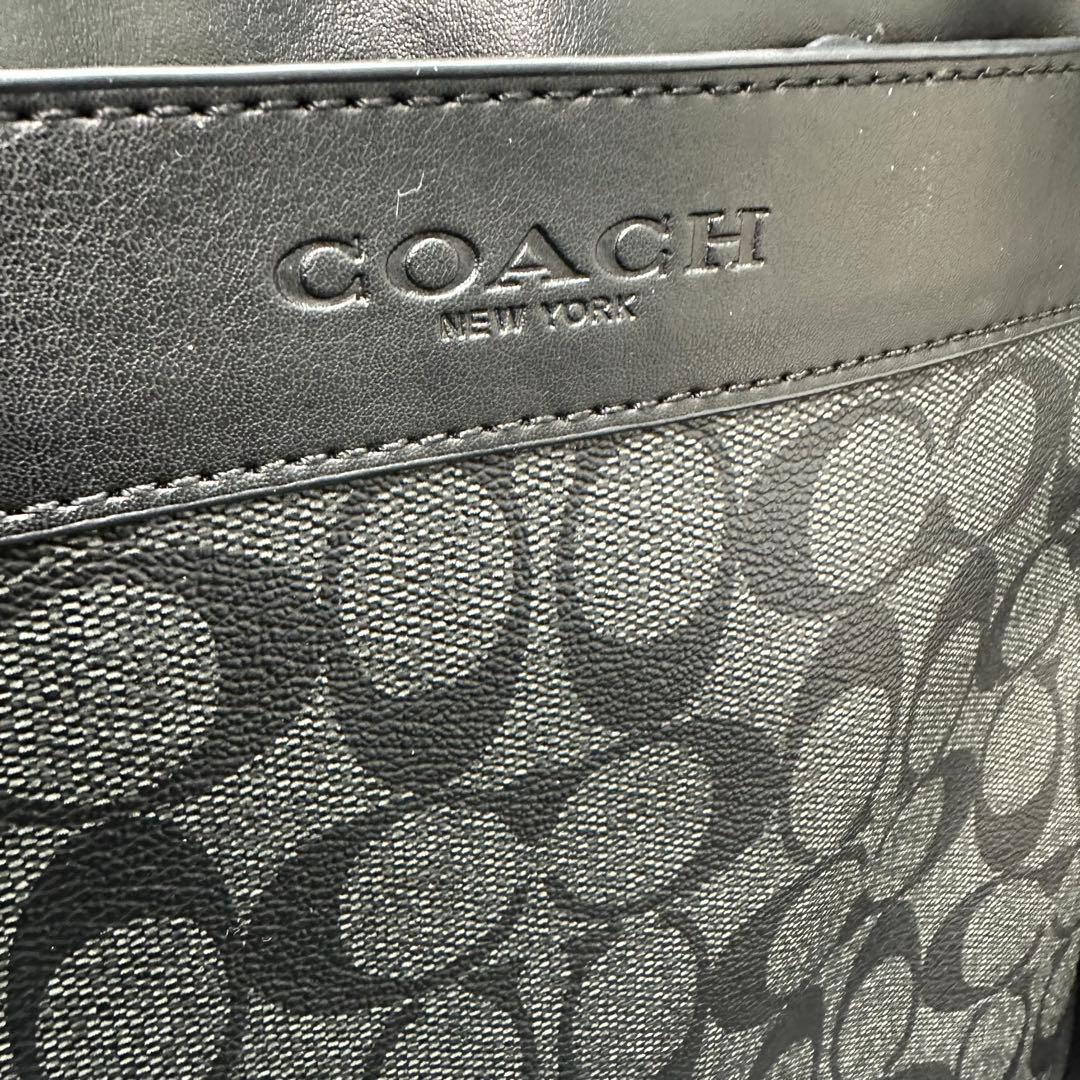 美品 コーチ ショルダーバッグ クロスボディ 斜め掛け ボディバッグ メンズ