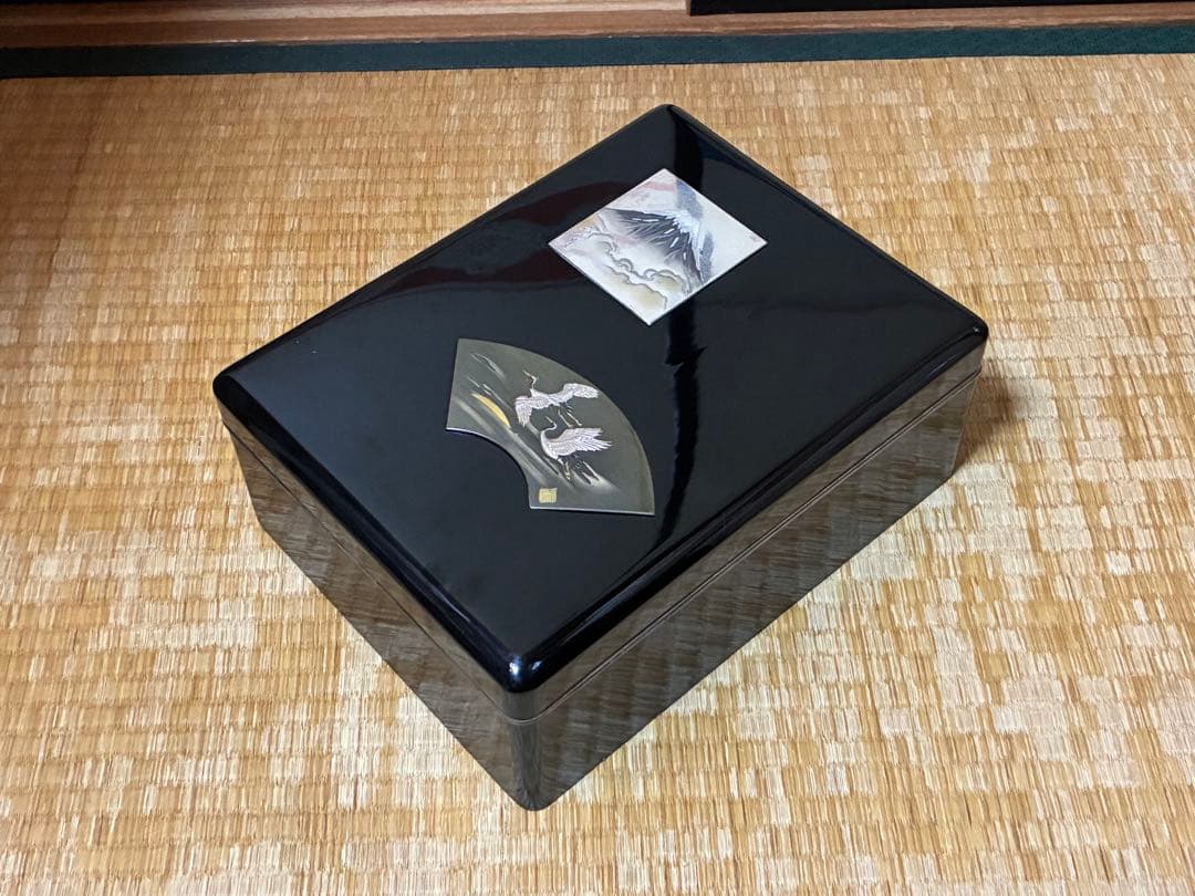 漆器 重箱 銀細工 富士山と鶴の絵柄 文箱 三越謹製 作家物 共
