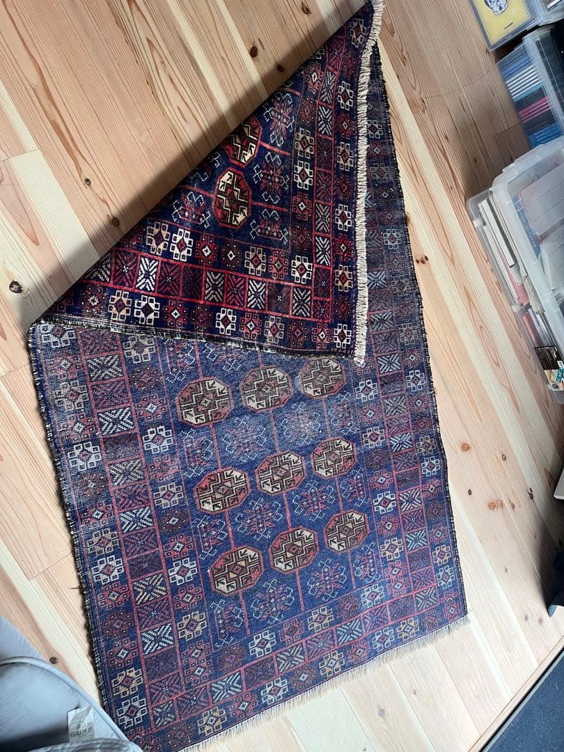 トライバルラグ　ペルシャ絨毯アンティーク