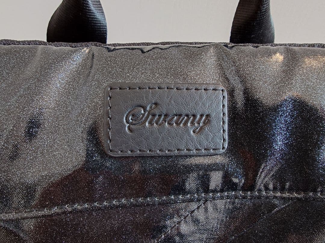 ★美品★SWANY キャリーバッグ　ブラックに近い濃紺　４輪ストッパー付