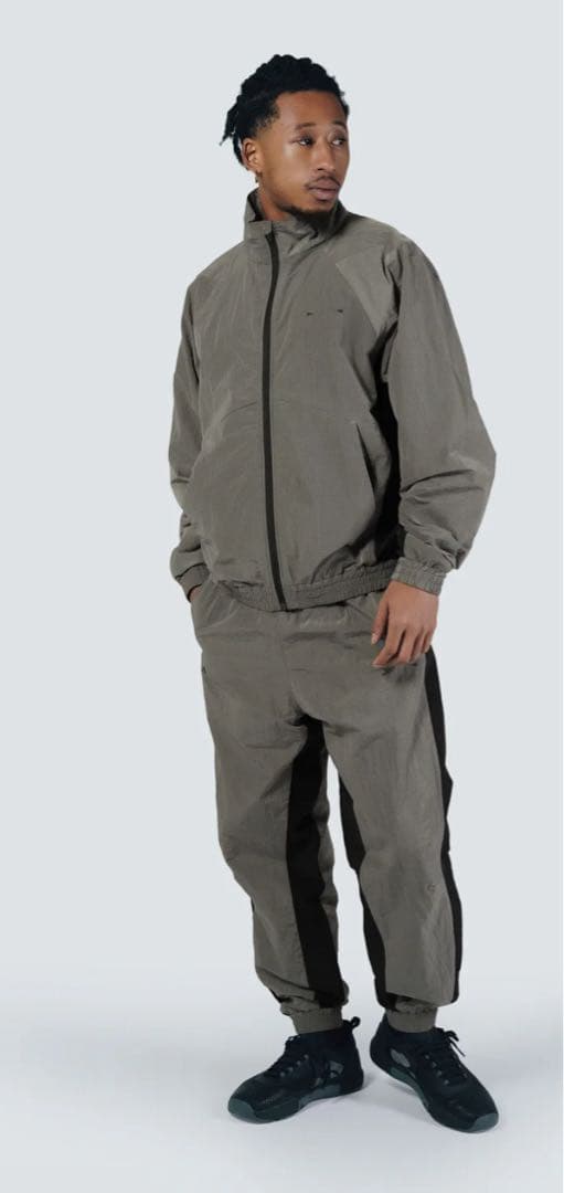 ビートム　veatm トレーニングウェア　ウィンドブレーカーセットアップ