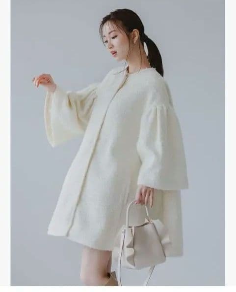 新品　CELFORD　ツイードフレアコート　アイボリー