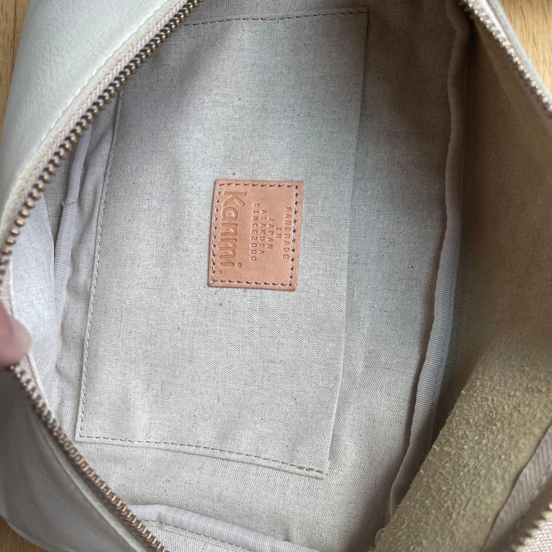 ぴぃこ　カンミ　ボディーバック