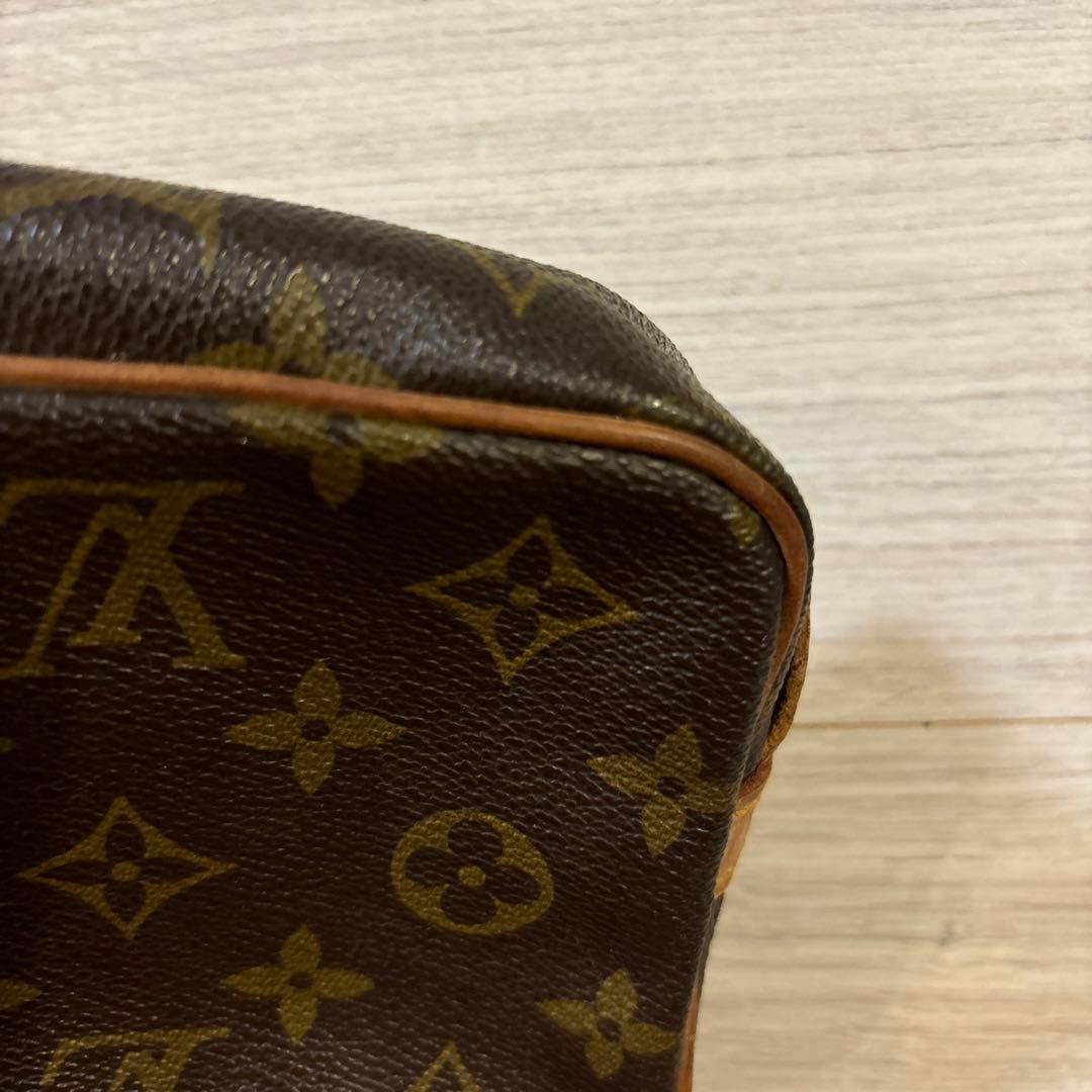 Louis Vuitton モノグラム ボディバッグ　ショルダーバッグ