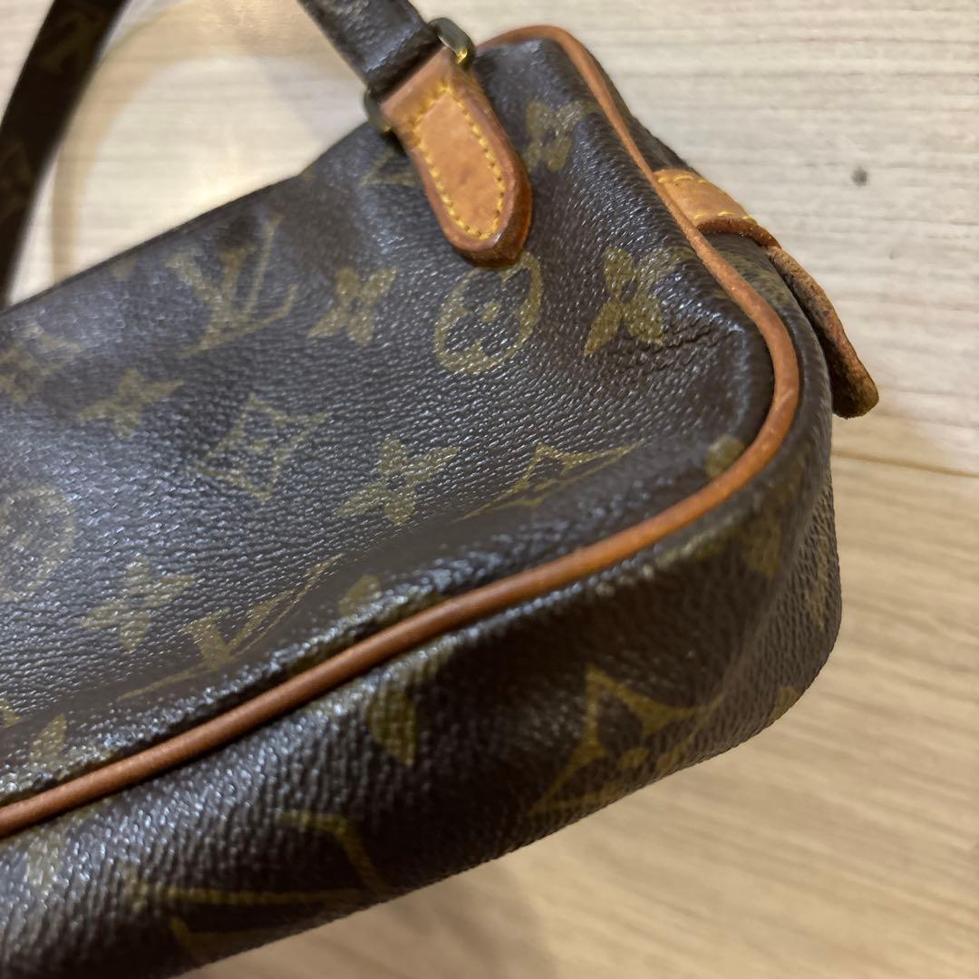 Louis Vuitton モノグラム ボディバッグ　ショルダーバッグ