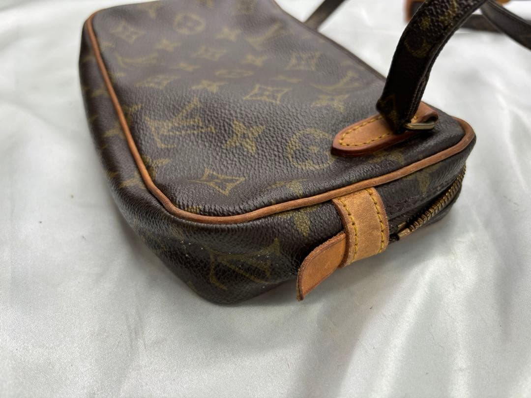 Louis Vuitton モノグラム ボディバッグ　ショルダーバッグ