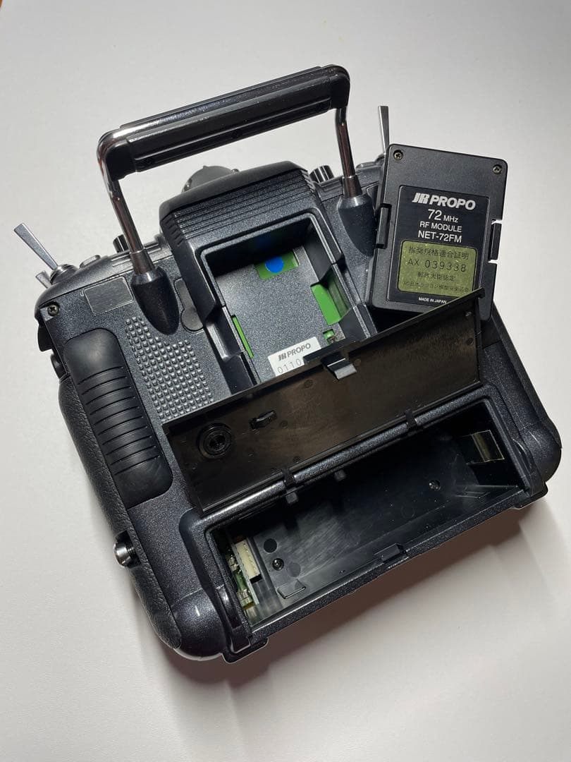 10チャンネルPCM10HS送信機本体•受信機