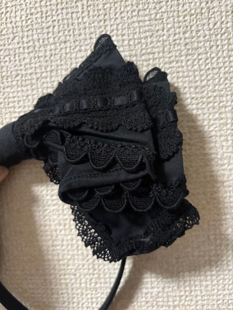 BABY,KC はしごレースのリボンカチューシャ 黒X黒 - メルカリ