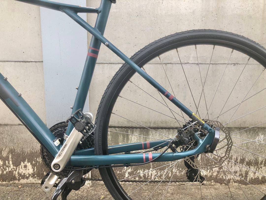 【部品総新品・色薄有】GT トラフィック　3.0 21速　クロスバイク　520