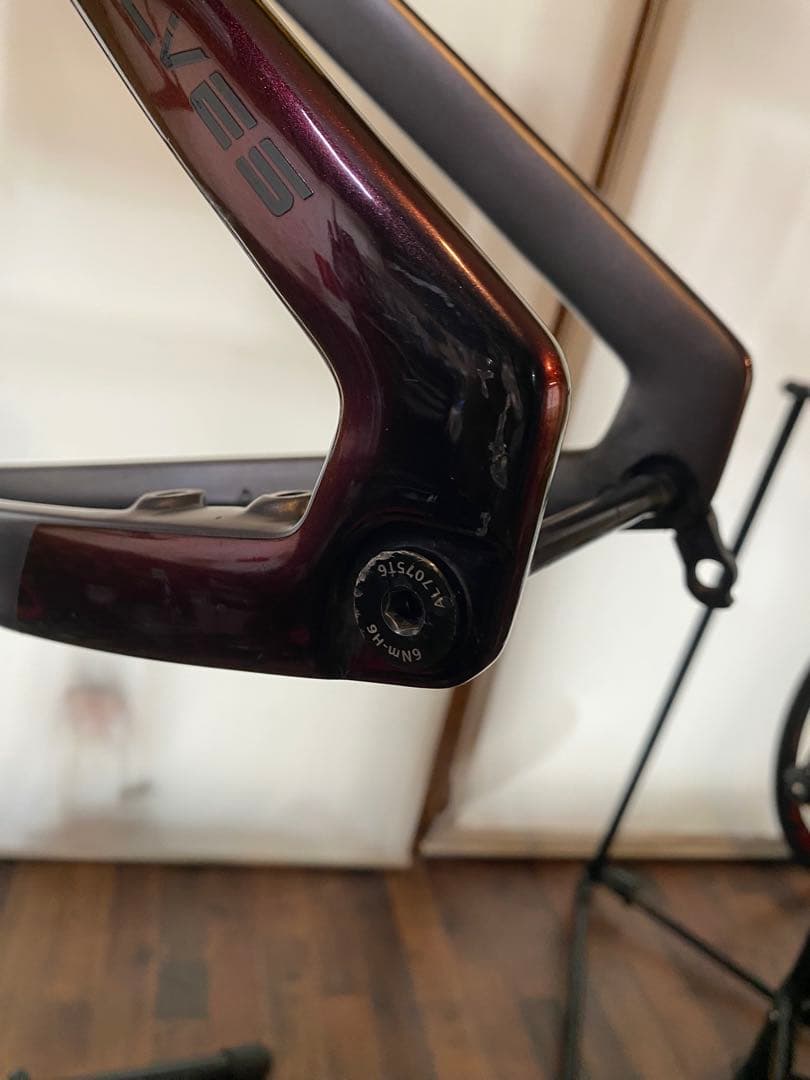 ELVES カーボンロードバイクフレーム ブラック「りる」