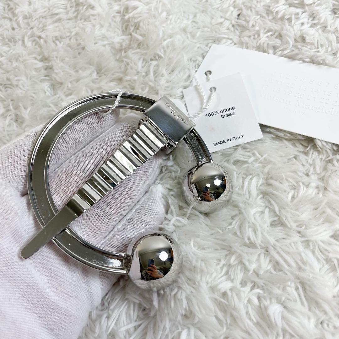 メゾンマルジェラ ビッグブローチ 真鍮 イタリア製 タグ付 未使用品