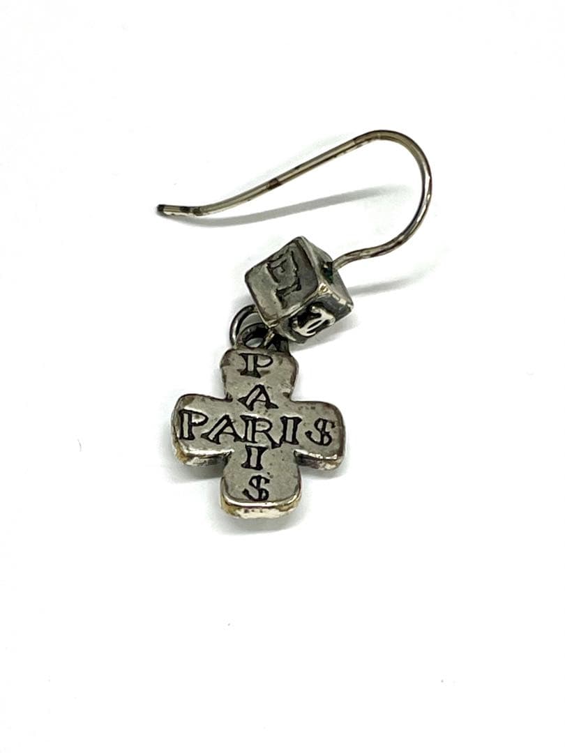 専用　正規品CHANELクロスピアス　片方