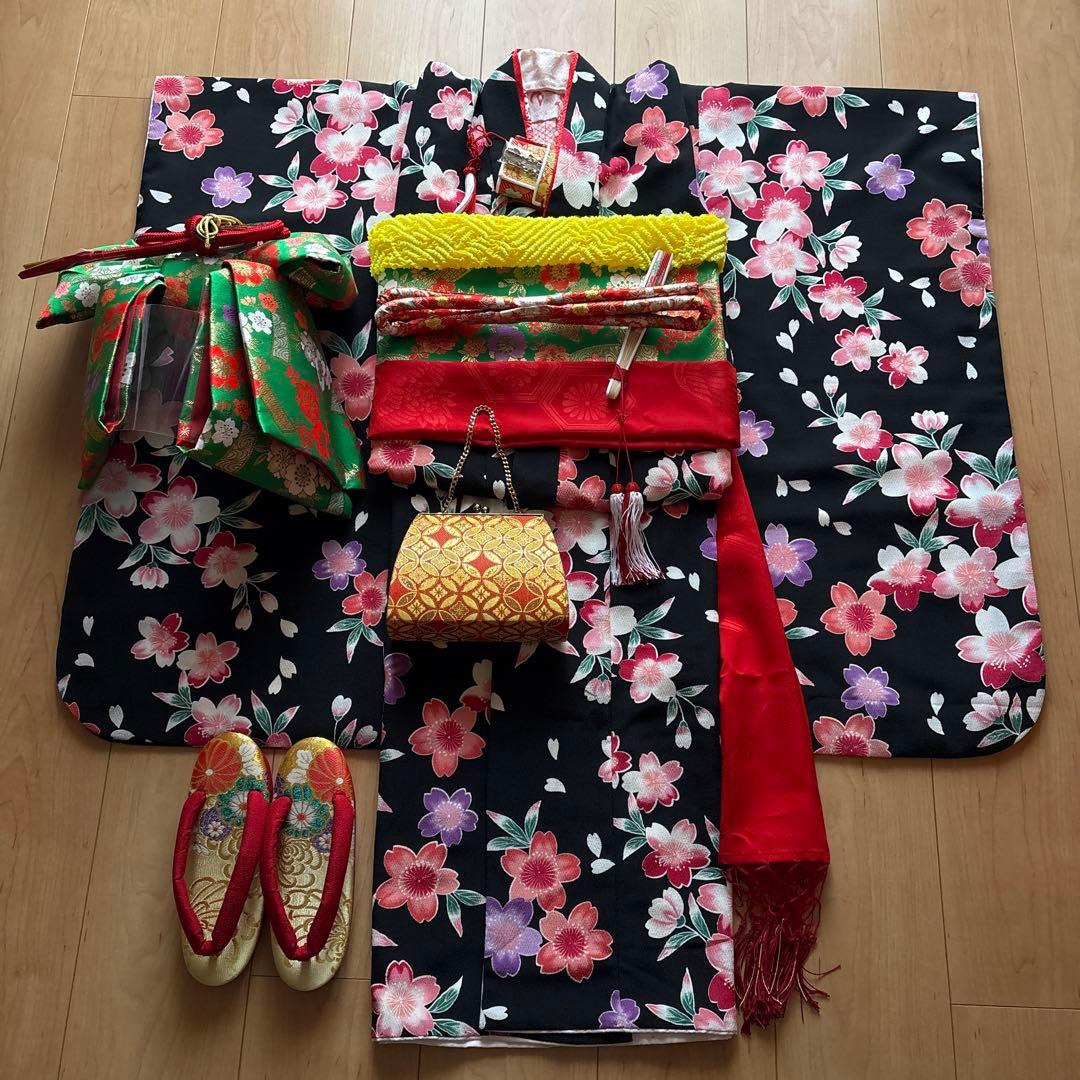 127 R・K 黒×桜 ちりめん 7歳 七五三着物セット 和装小物 結び帯