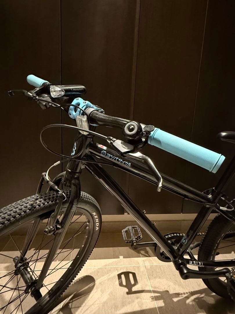 ヨツバサイクル 24インチ ブラック×ブルー 自転車【直接お渡し 東京都】