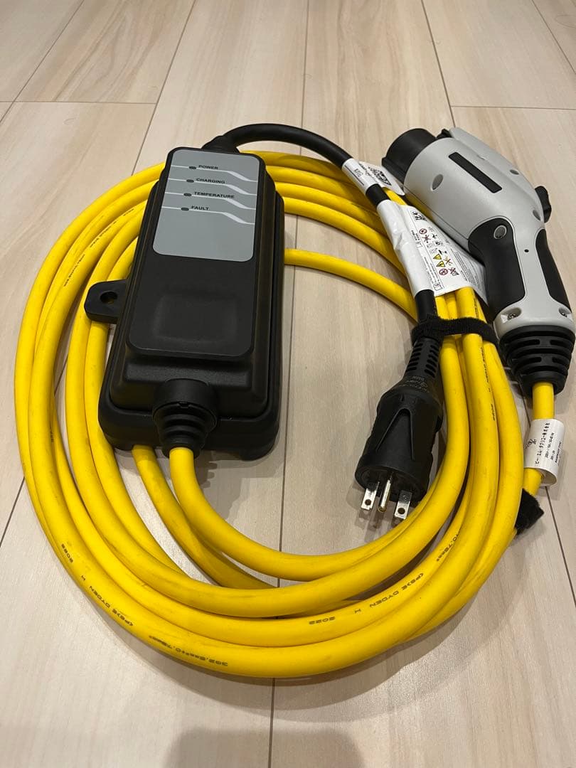 新品未使用‼️ BMW純正充電ケーブル - メルカリ