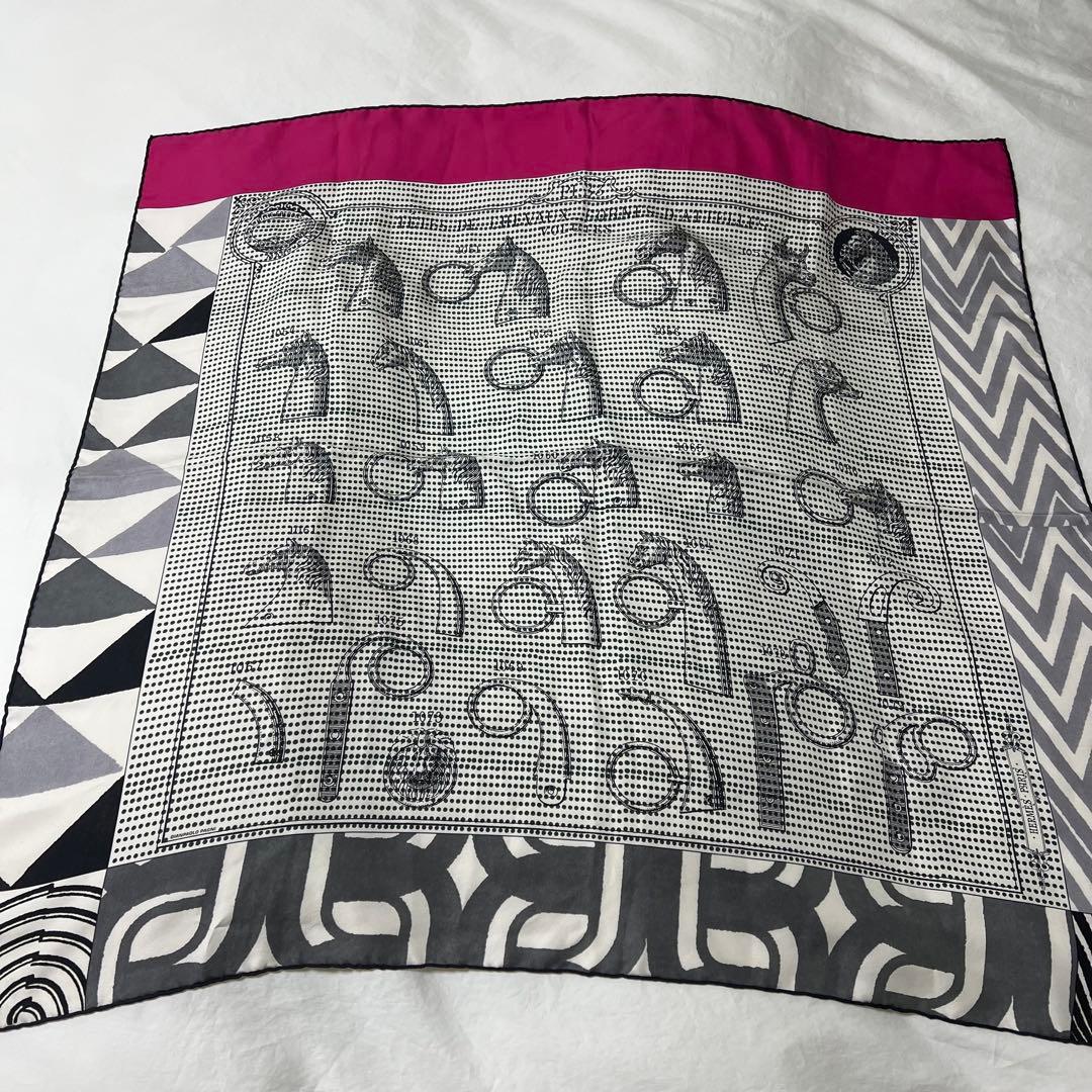 エルメス スカーフ カレ ウォッシュ 90 バックルの工房・デタイユ