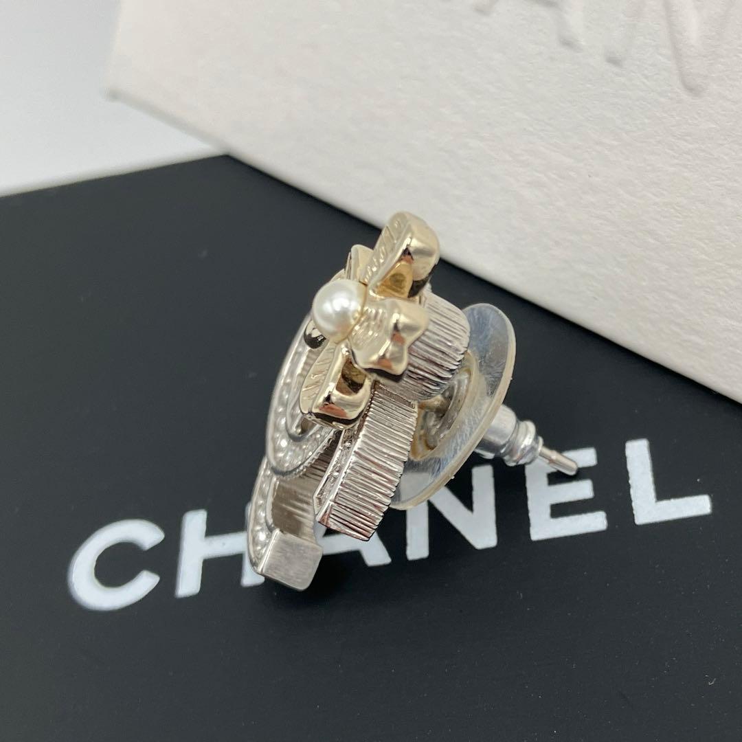 CHANEL ココマーク クローバー ピアス B24K 片耳