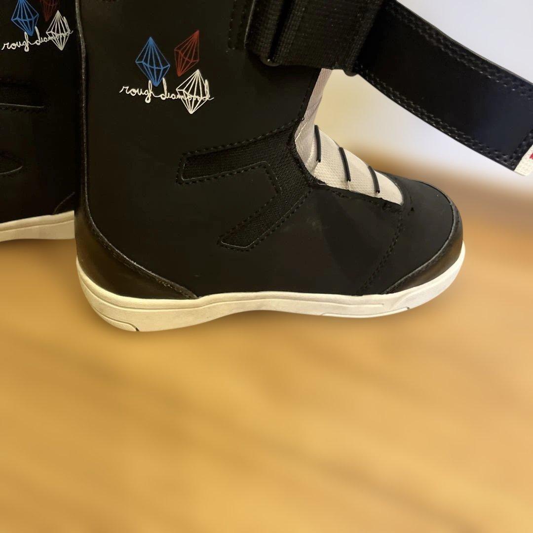 21cm子ども用 ブラック スノーボードブーツ