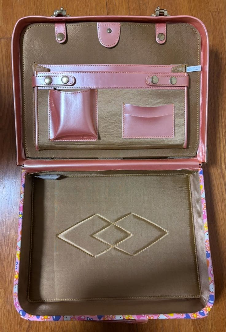 ハローキティ スーツケース トランク