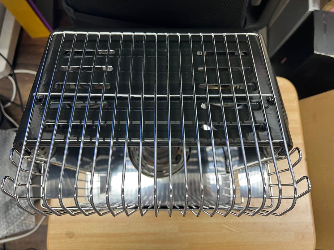 イワタニ　カセットガスストーブ　箱有り